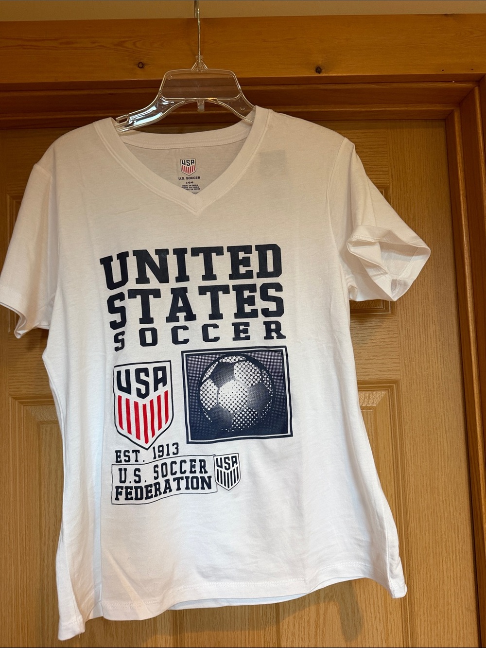 United States Soccer Graphic V‑Neck Tee - White
